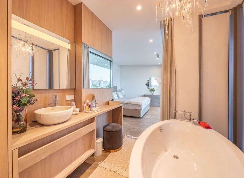 3 bedroom Villa for sale in Finestrat with pool garage - € 1,645,000 (Ref: 9100354)