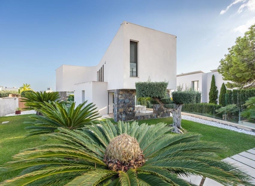 3 bedroom Villa for sale in Finestrat with pool garage - € 1,645,000 (Ref: 9100354)