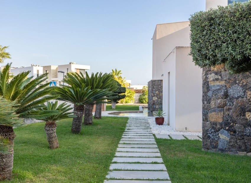 3 bedroom Villa for sale in Finestrat with pool garage - € 1,645,000 (Ref: 9100354)