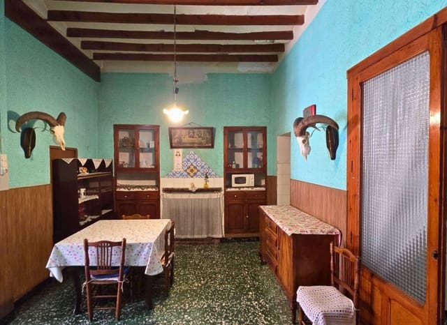 7 soveværelse Byhus til salg i Callosa d'En Sarrià - € 190.000 (Ref: 9110976)