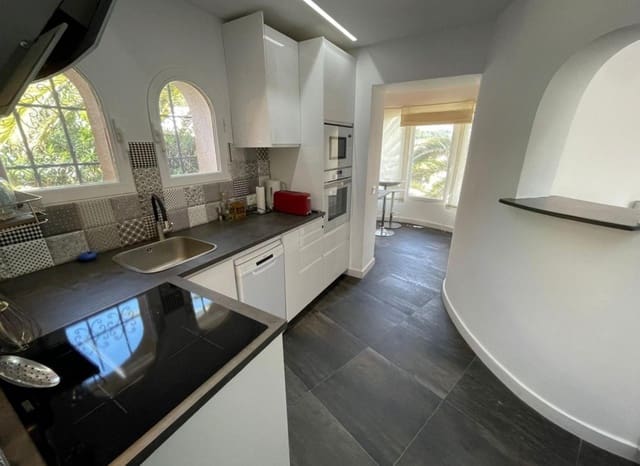 6 bedroom Villa for sale in Canuta, Calpe / Calp with pool - € 845,000 (Ref: 9120747)