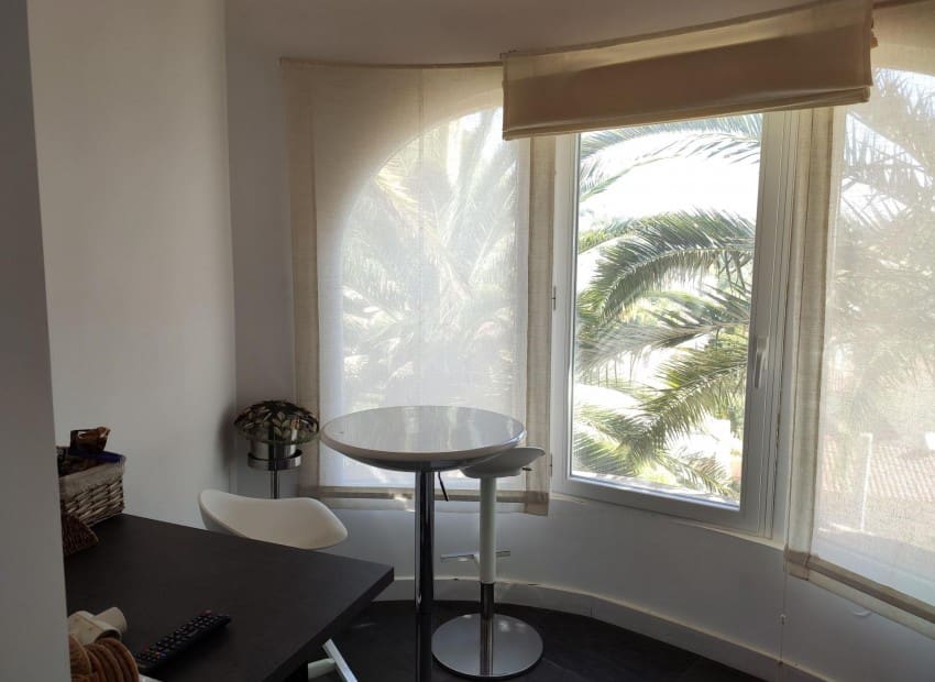 6 bedroom Villa for sale in Calpe / Calp with pool - € 845,000 (Ref: 9120747)