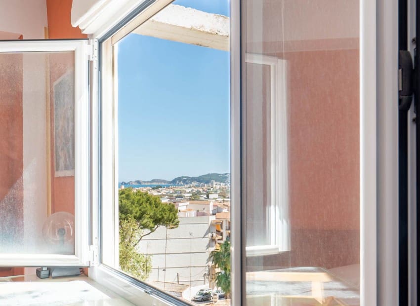 5 slaapkamer Appartement te koop in Javea / Xabia met zwembad - € 395.000 (Ref: 9123685)