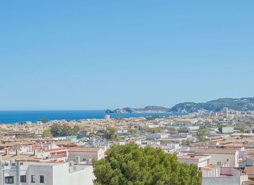 5 slaapkamer Appartement te koop in Javea / Xabia met zwembad - € 395.000 (Ref: 9123685)