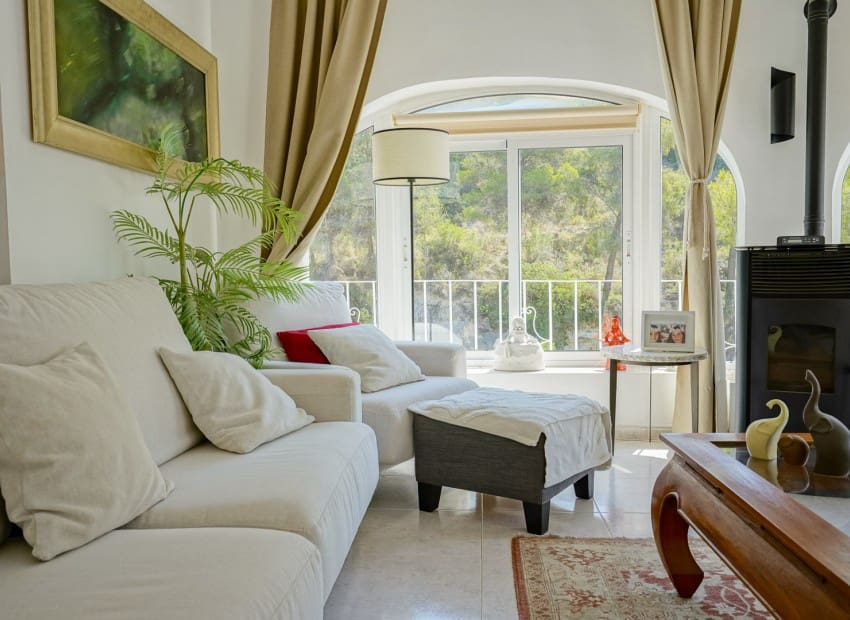 4 soveværelse Villa til salg i Montemar med swimmingpool - € 620.000 (Ref: 9123686)