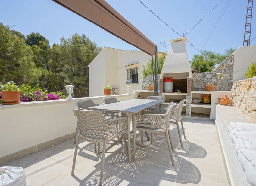 4 soveværelse Villa til salg i Montemar med swimmingpool - € 620.000 (Ref: 9123686)