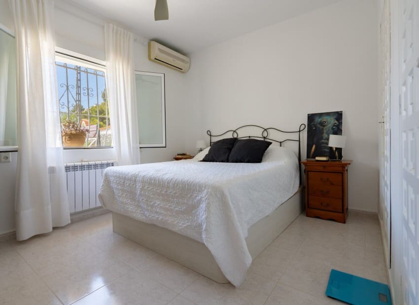 4 soveværelse Villa til salg i Montemar med swimmingpool - € 620.000 (Ref: 9123686)