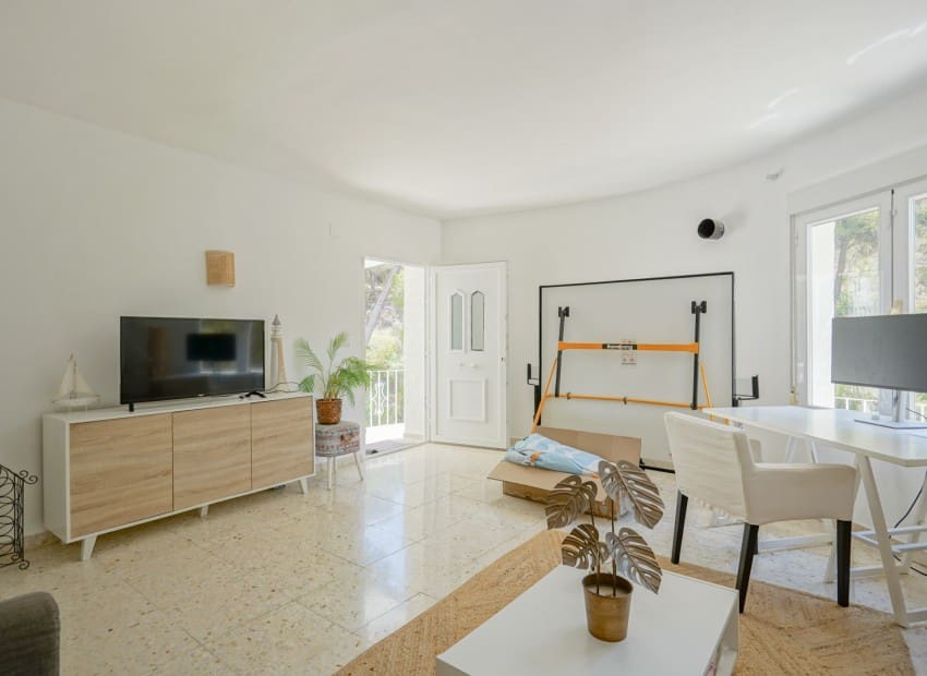 4 soveværelse Villa til salg i Montemar med swimmingpool - € 620.000 (Ref: 9123686)