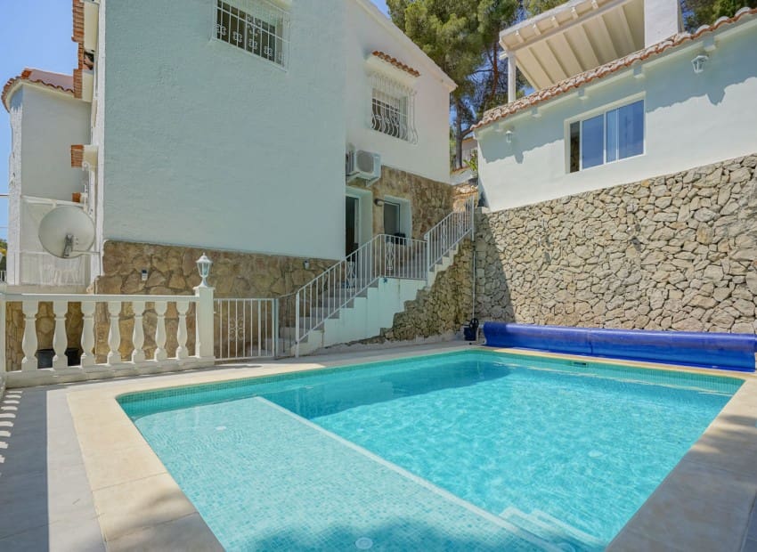 4 soveværelse Villa til salg i Montemar med swimmingpool - € 620.000 (Ref: 9123686)