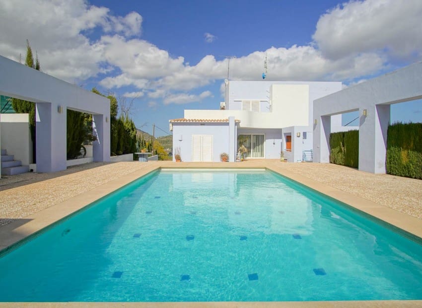 4 soveværelse Villa til salg i Pedreguer med swimmingpool - € 680.000 (Ref: 9123692)