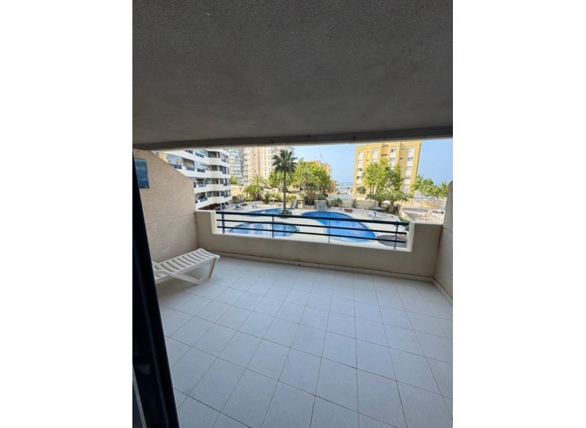 2 makuuhuone Huoneisto myytävänä paikassa Calpe / Calp mukana uima-altaan - 330 000 € (Ref: 9123833)