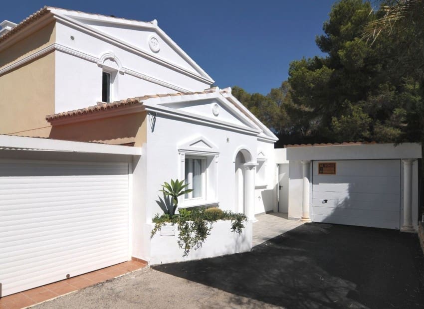 3 makuuhuone Huvila myytävänä paikassa Calpe / Calp mukana uima-altaan - 455 000 € (Ref: 9123879)
