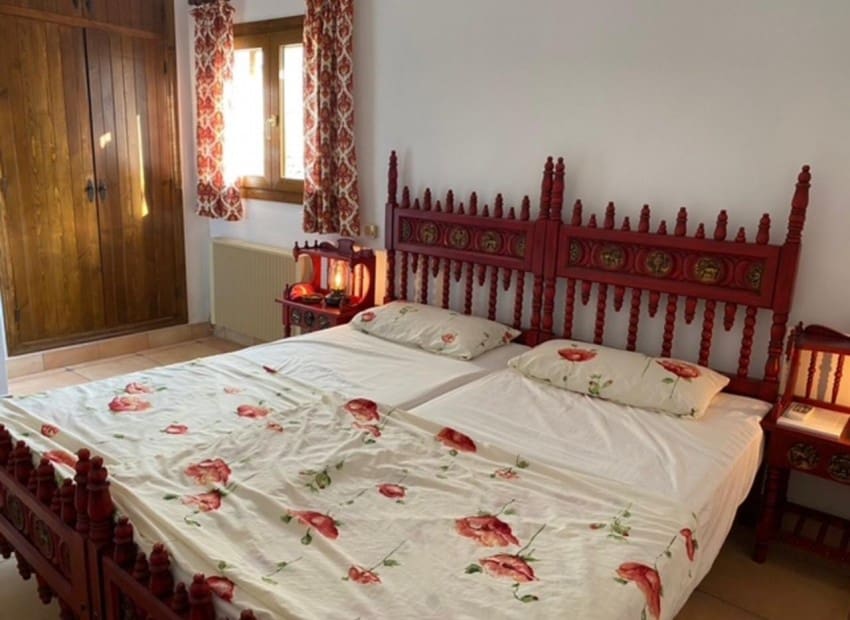 5 sypialnia Willa na sprzedaż w Calpe / Calp z basenem - 949 000 € (Ref: 9125906)