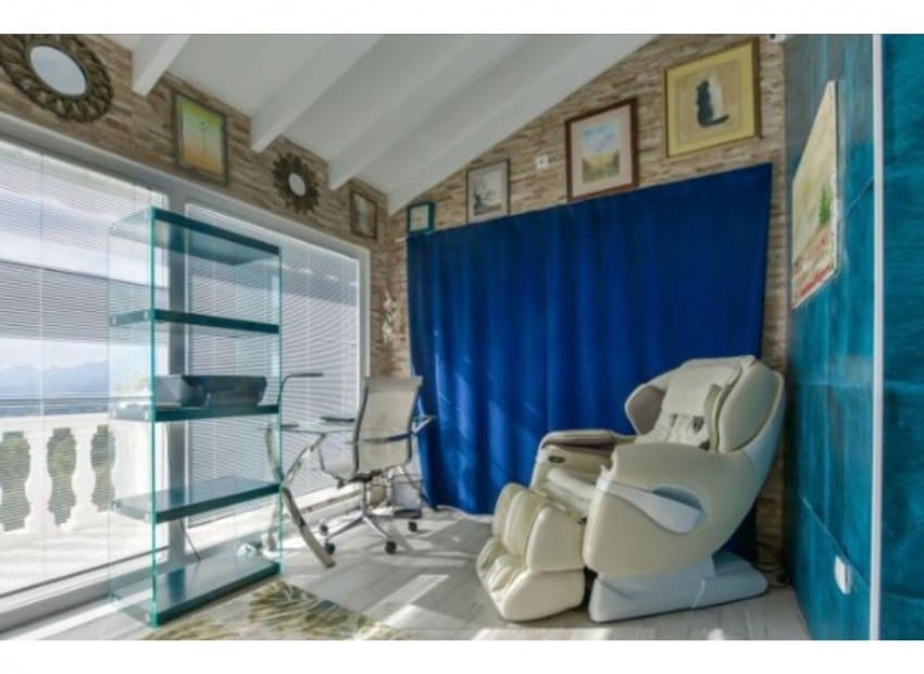 4 bedroom Villa for sale in Altea with pool - € 824,000 (Ref: 9127946)