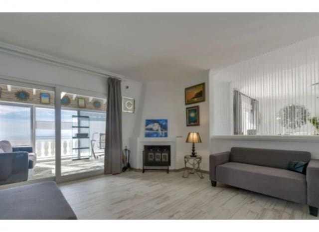 4 bedroom Villa for sale in Altea with pool - € 824,000 (Ref: 9127946)