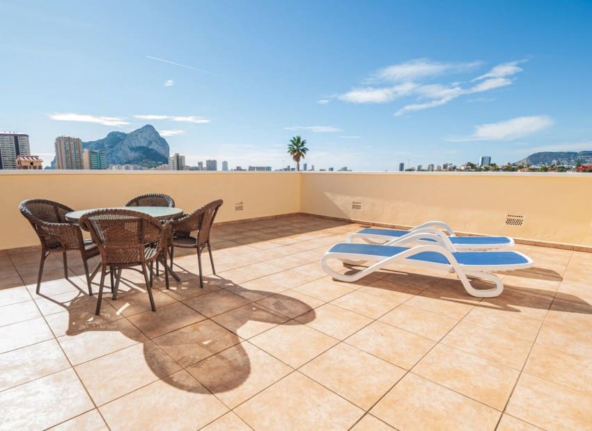 3 soveværelse Villa til salg i Calpe / Calp med swimmingpool garage - € 725.000 (Ref: 9131155)