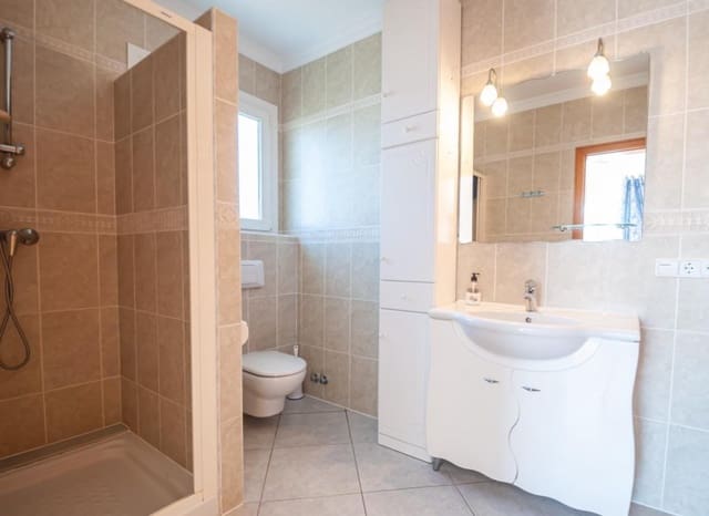 3 makuuhuone Huvila myytävänä paikassa Pueblo, Calpe / Calp mukana uima-altaan 
autotalli - 725 000 € (Ref: 9131155)