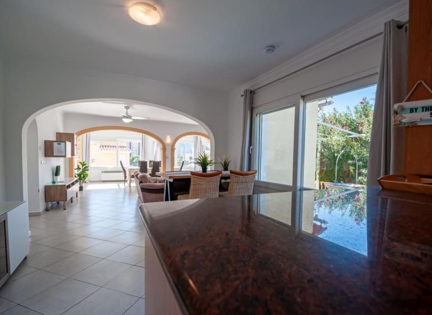 3 soveværelse Villa til salg i Calpe / Calp med swimmingpool garage - € 725.000 (Ref: 9131155)