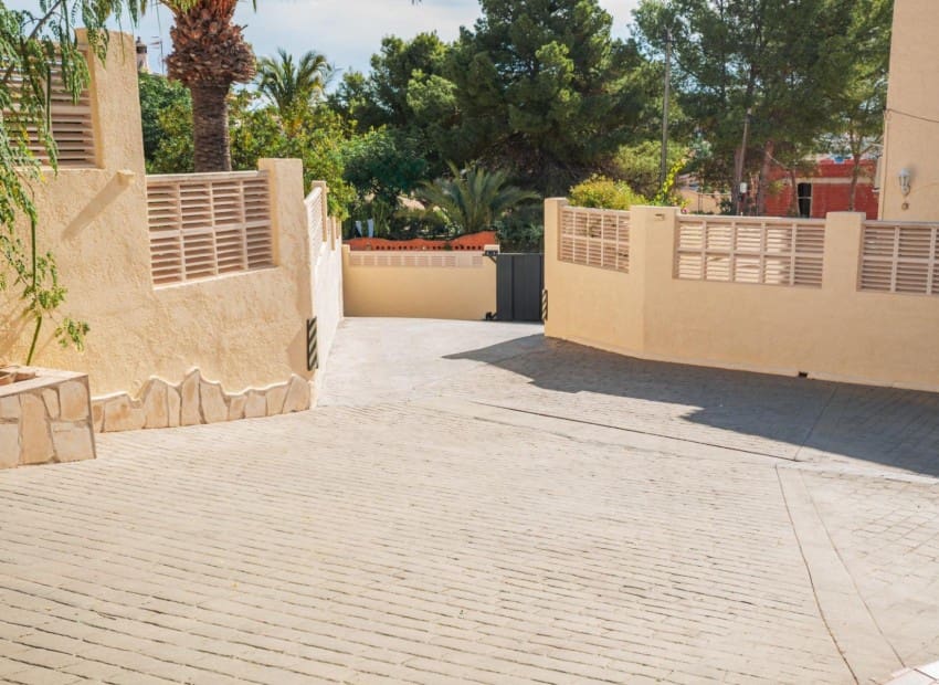 3 soveværelse Villa til salg i Calpe / Calp med swimmingpool garage - € 725.000 (Ref: 9131155)