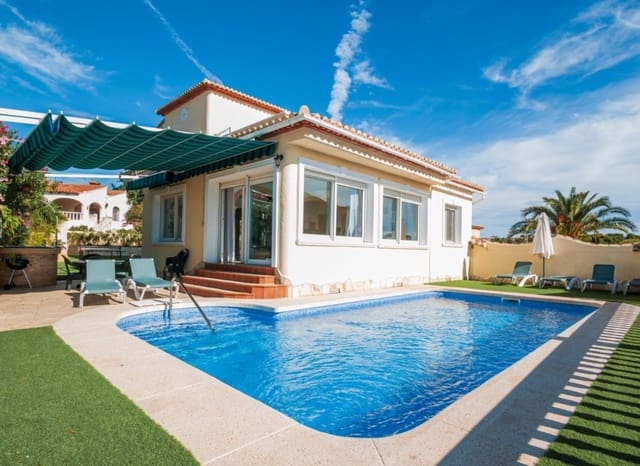 3 soveværelse Villa til salg i Pueblo, Calpe / Calp med swimmingpool garage - € 725.000 (Ref: 9131155)