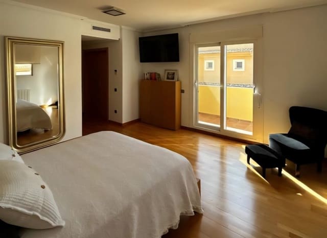 4 soveværelse Villa til salg i Rincón Alto, Benidorm med swimmingpool - € 750.000 (Ref: 9131698)