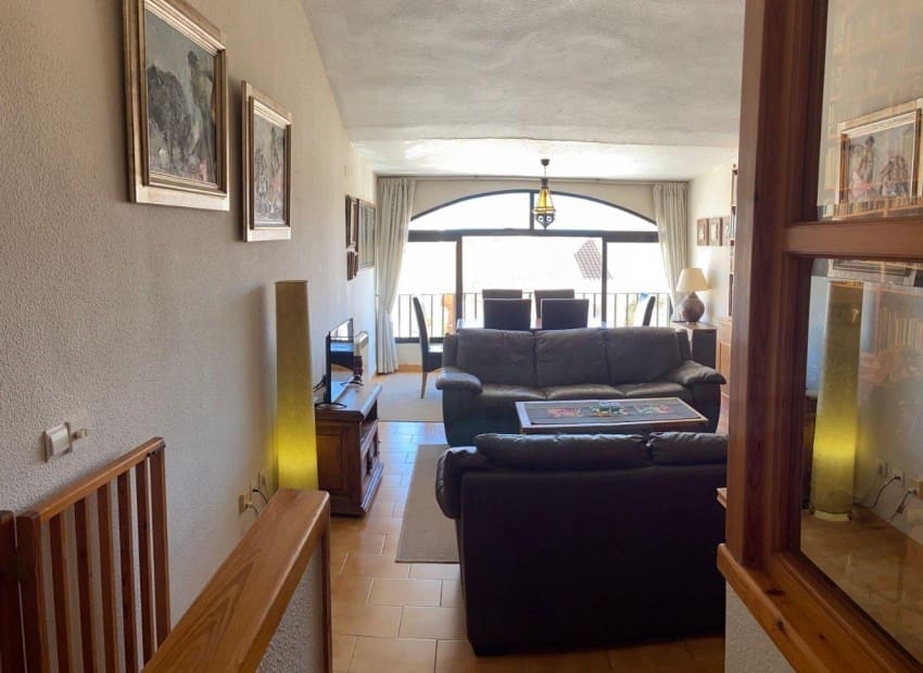 4 soveværelse Byhus til salg i Gran Alacant med swimmingpool - € 320.000 (Ref: 9133357)