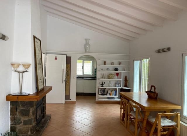 4 soverom Villa til salgs i Canuta, Calpe / Calp med svømmebasseng garasje - € 650 000 (Ref: 9135120)
