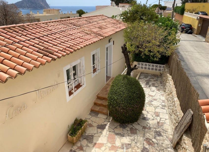 4 sypialnia Willa na sprzedaż w Calpe / Calp z basenem garażem - 650 000 € (Ref: 9135120)