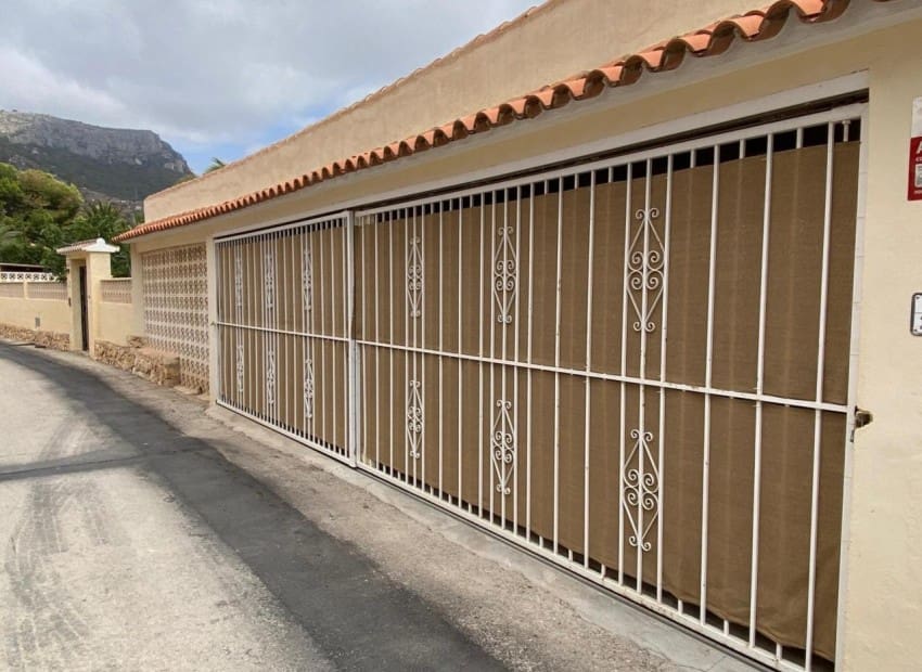 4 sypialnia Willa na sprzedaż w Calpe / Calp z basenem garażem - 650 000 € (Ref: 9135120)