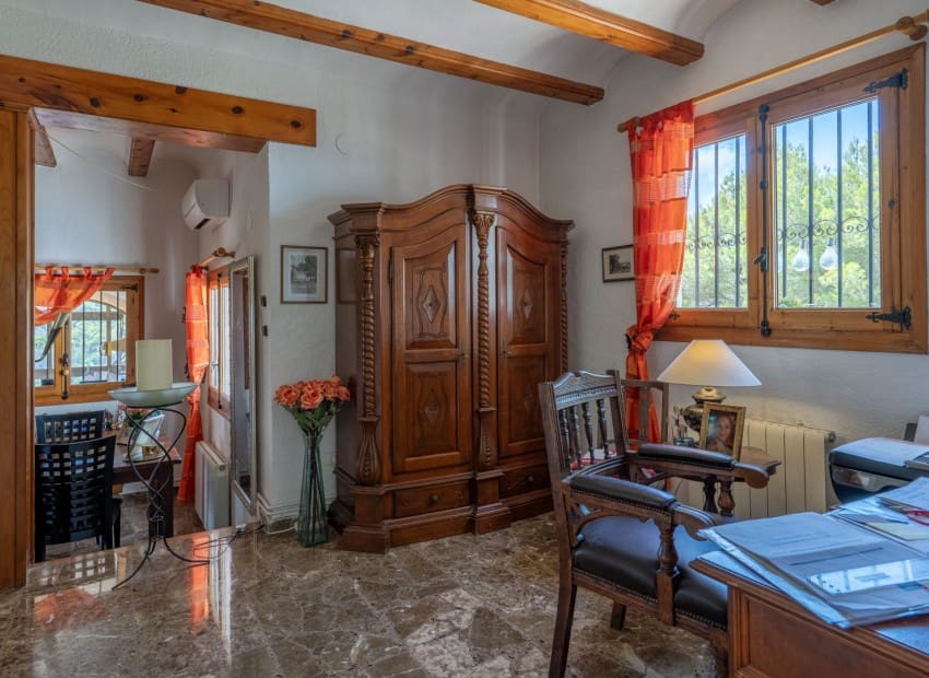 4 sypialnia Willa na sprzedaż w Javea / Xabia z basenem - 749 000 € (Ref: 9136155)