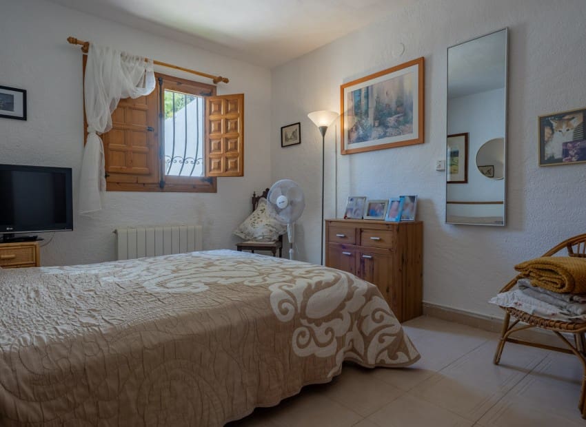 4 sypialnia Willa na sprzedaż w Javea / Xabia z basenem - 749 000 € (Ref: 9136155)