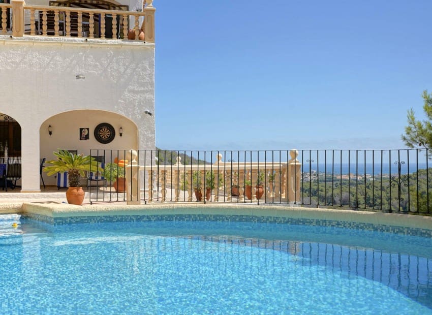 4 sypialnia Willa na sprzedaż w Javea / Xabia z basenem - 749 000 € (Ref: 9136155)