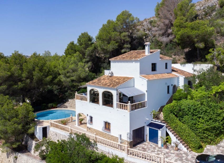 4 sypialnia Willa na sprzedaż w Javea / Xabia z basenem - 749 000 € (Ref: 9136155)