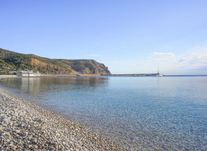 4 sypialnia Willa na sprzedaż w Javea / Xabia z basenem - 749 000 € (Ref: 9136155)