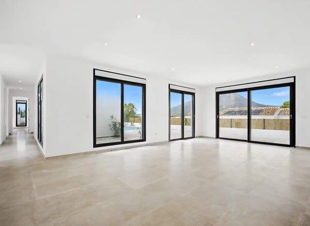 4 slaapkamer Villa te koop in Partides comunes - Adsubia, Javea / Xàbia met zwembad - € 995.000 (Ref: 9146208)