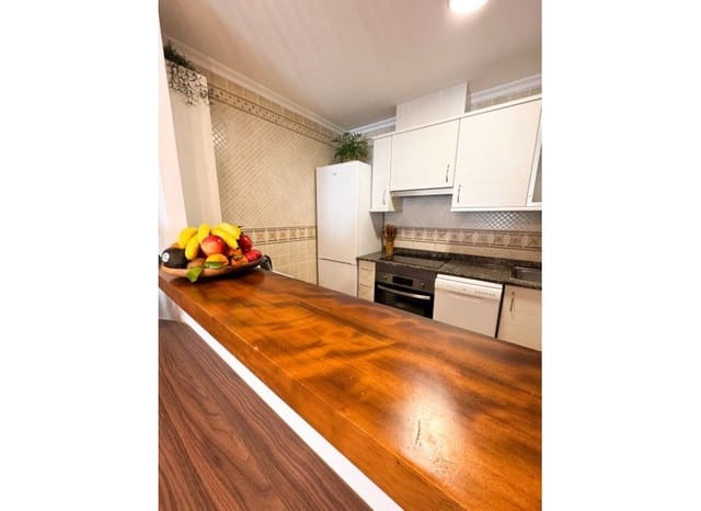 2 bedroom Apartment for sale in Pueblo, Calpe / Calp with garage - € 310,000 (Ref: 9152684)