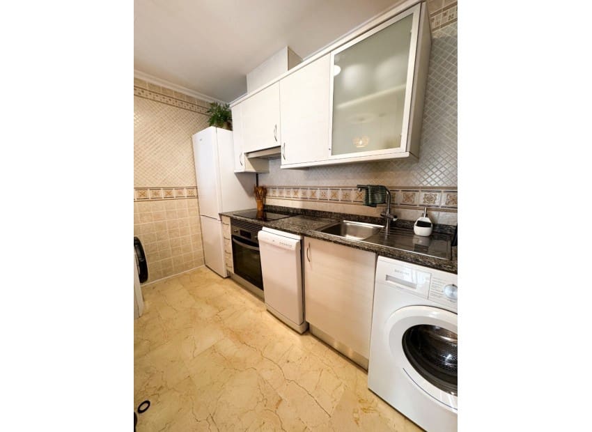 2 quarto Apartamento para venda em Calpe / Calp com garagem - 310 000 € (Ref: 9152684)