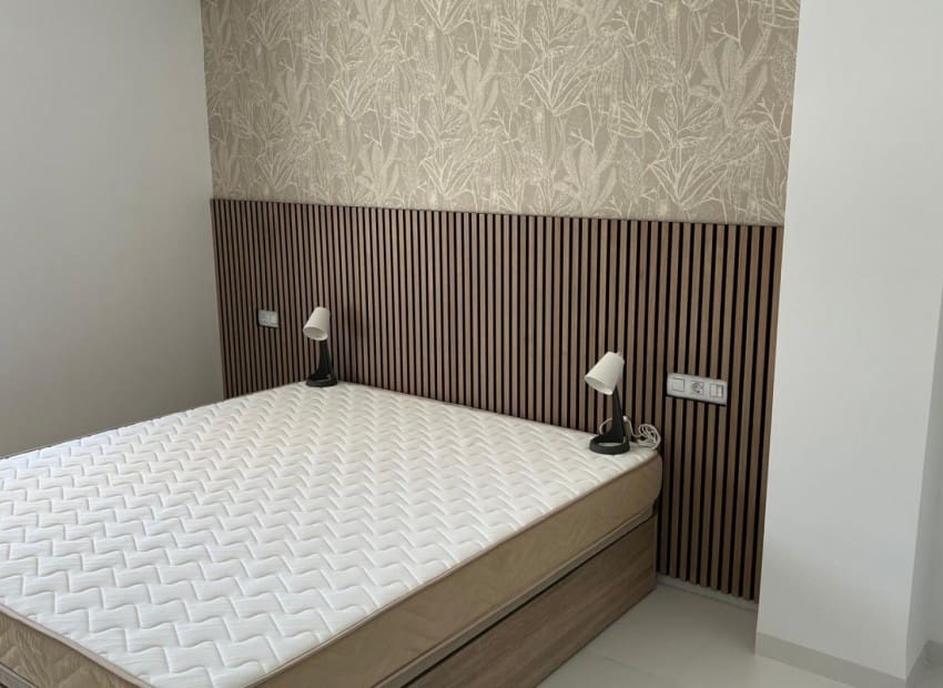 2 Zimmer Apartment zu verkaufen in San Miguel de Salinas mit Pool Garage - 250.000 € (Ref: 9160127)