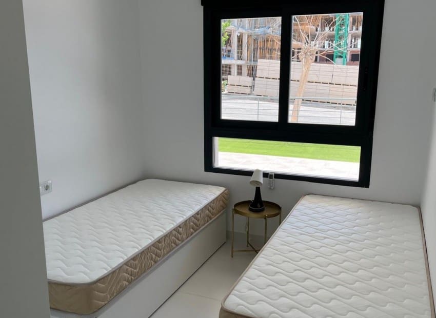 2 Zimmer Apartment zu verkaufen in San Miguel de Salinas mit Pool Garage - 250.000 € (Ref: 9160127)