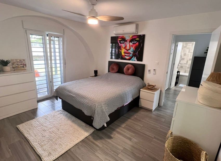 3 chambre Finca/Maison de Campagne à vendre à La Marina avec piscine garage - 425 000 € (Ref: 9165338)