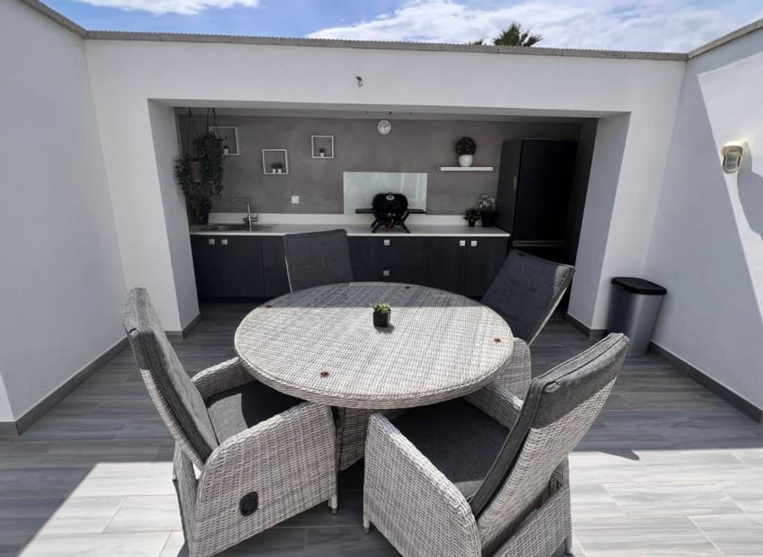 3 chambre Finca/Maison de Campagne à vendre à La Marina avec piscine garage - 425 000 € (Ref: 9165338)