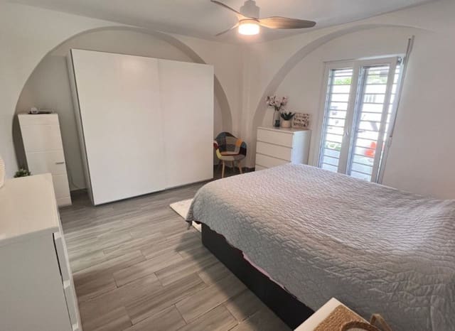 3 soveværelse Finca/Landehus til salg i La Marina, Elche / Elx med swimmingpool garage - € 425.000 (Ref: 9165338)