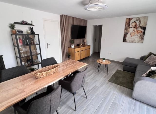 3 soveværelse Finca/Landehus til salg i La Marina, Elche / Elx med swimmingpool garage - € 425.000 (Ref: 9165338)