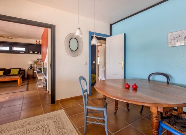 4 makuuhuone Huvila myytävänä paikassa Altea mukana uima-altaan 
autotalli - 1 290 000 € (Ref: 9172385)