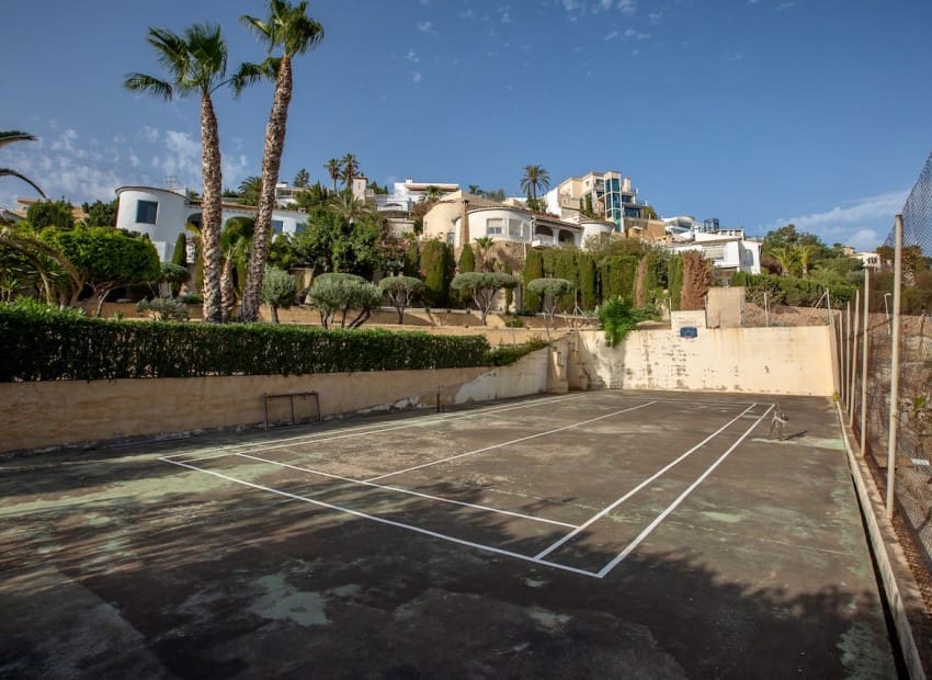 4 makuuhuone Huvila myytävänä paikassa Altea mukana uima-altaan 
autotalli - 1 290 000 € (Ref: 9172385)