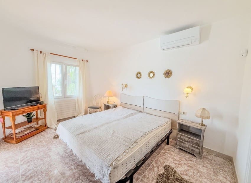 4 slaapkamer Villa te koop in Denia met zwembad - € 595.000 (Ref: 9172455)