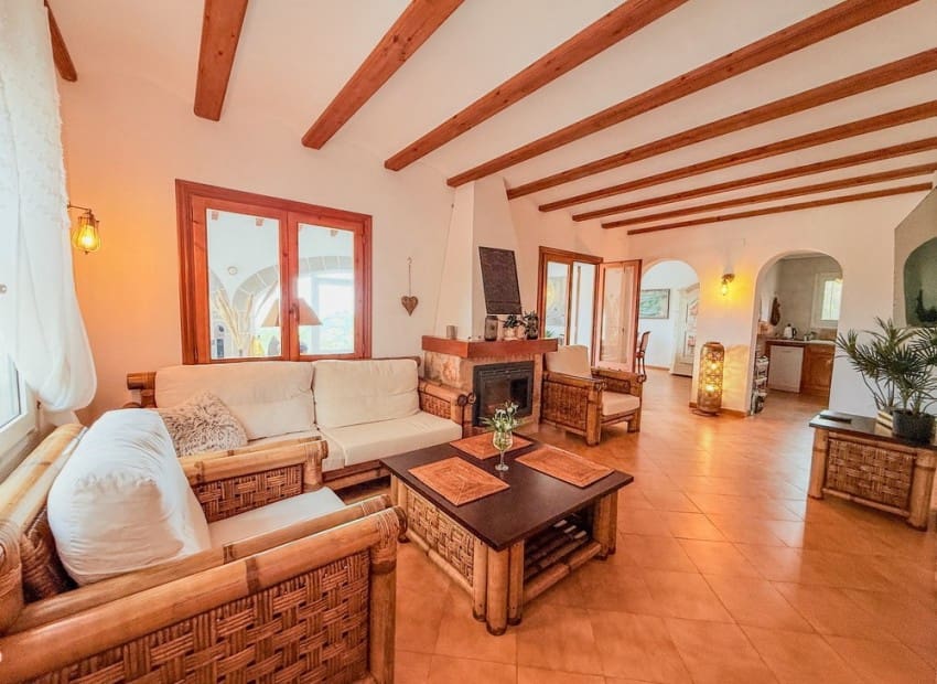 4 slaapkamer Villa te koop in Denia met zwembad - € 595.000 (Ref: 9172455)