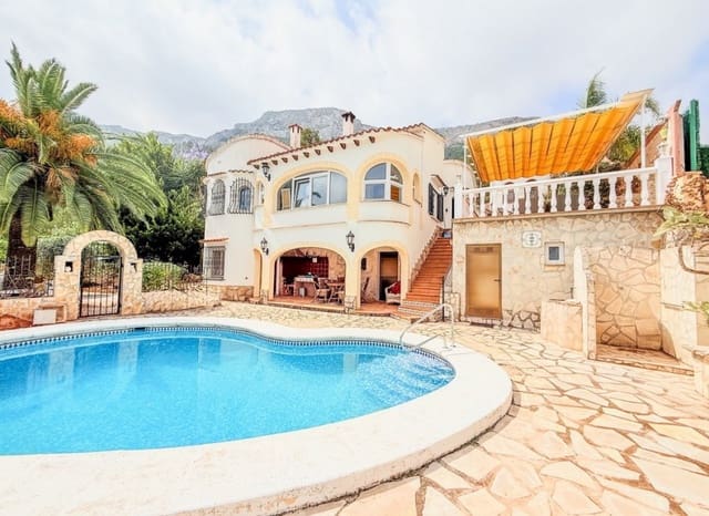 4 soveværelse Villa til salg i La Pedrera - Vessanes, Dénia med swimmingpool - € 595.000 (Ref: 9172455)