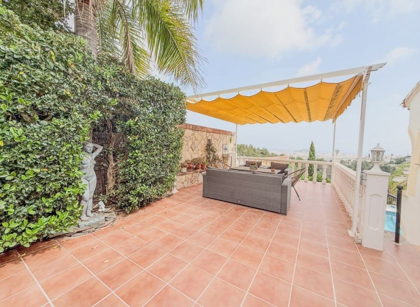 4 slaapkamer Villa te koop in Denia met zwembad - € 595.000 (Ref: 9172455)