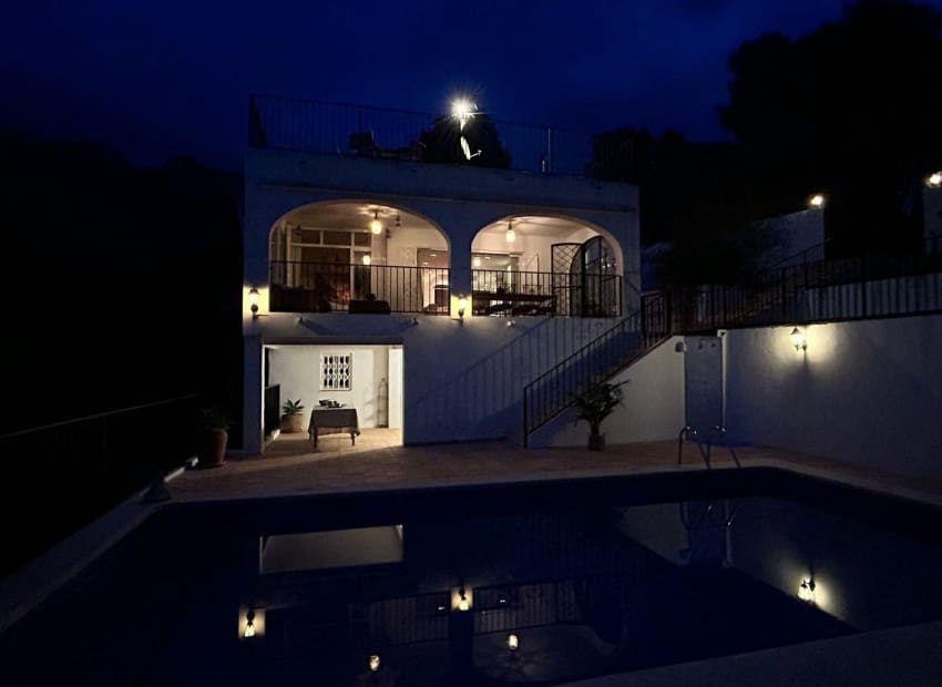 5 slaapkamer Villa te koop in Altea la Vella met zwembad - € 750.000 (Ref: 9176034)